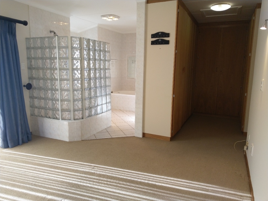 3 Bedroom Property for Sale in Menkenkop Western Cape